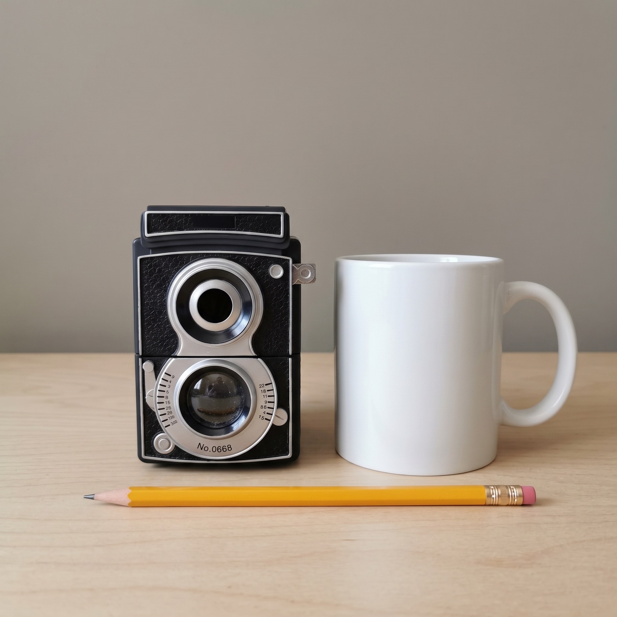 Manual Pencil Sharpener with Camera Shape, Black, photo 2 of 5