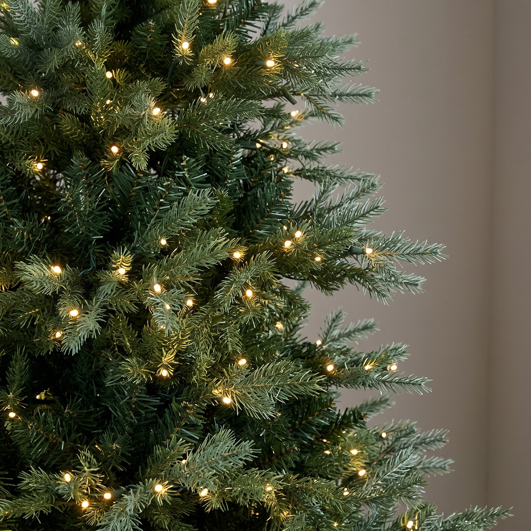 6 ft Christmas Tree with 400 Warm White LEDs, Green, photo 3 of 5