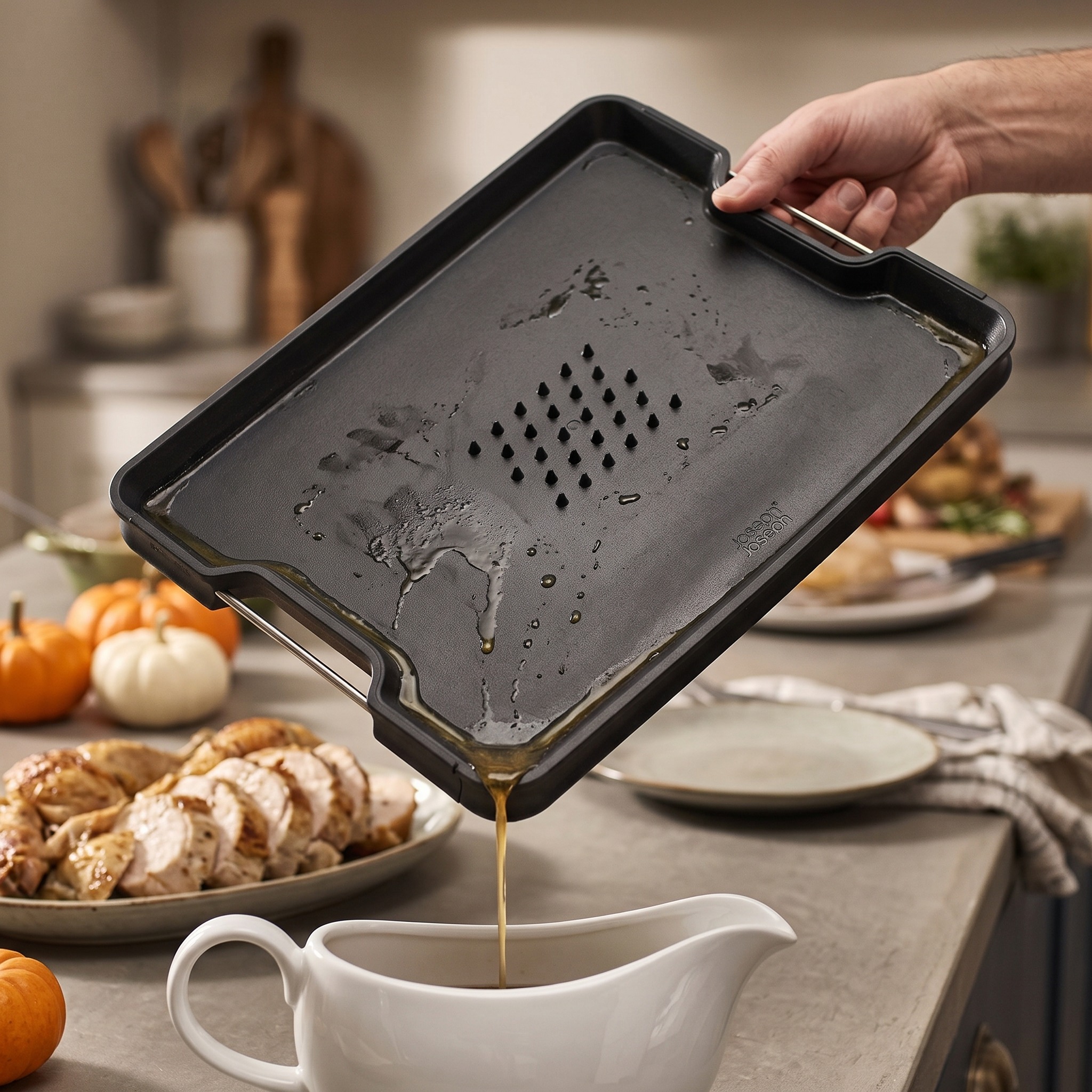 Double-Sided Carving Board with Meat Grip, photo 4 of 11