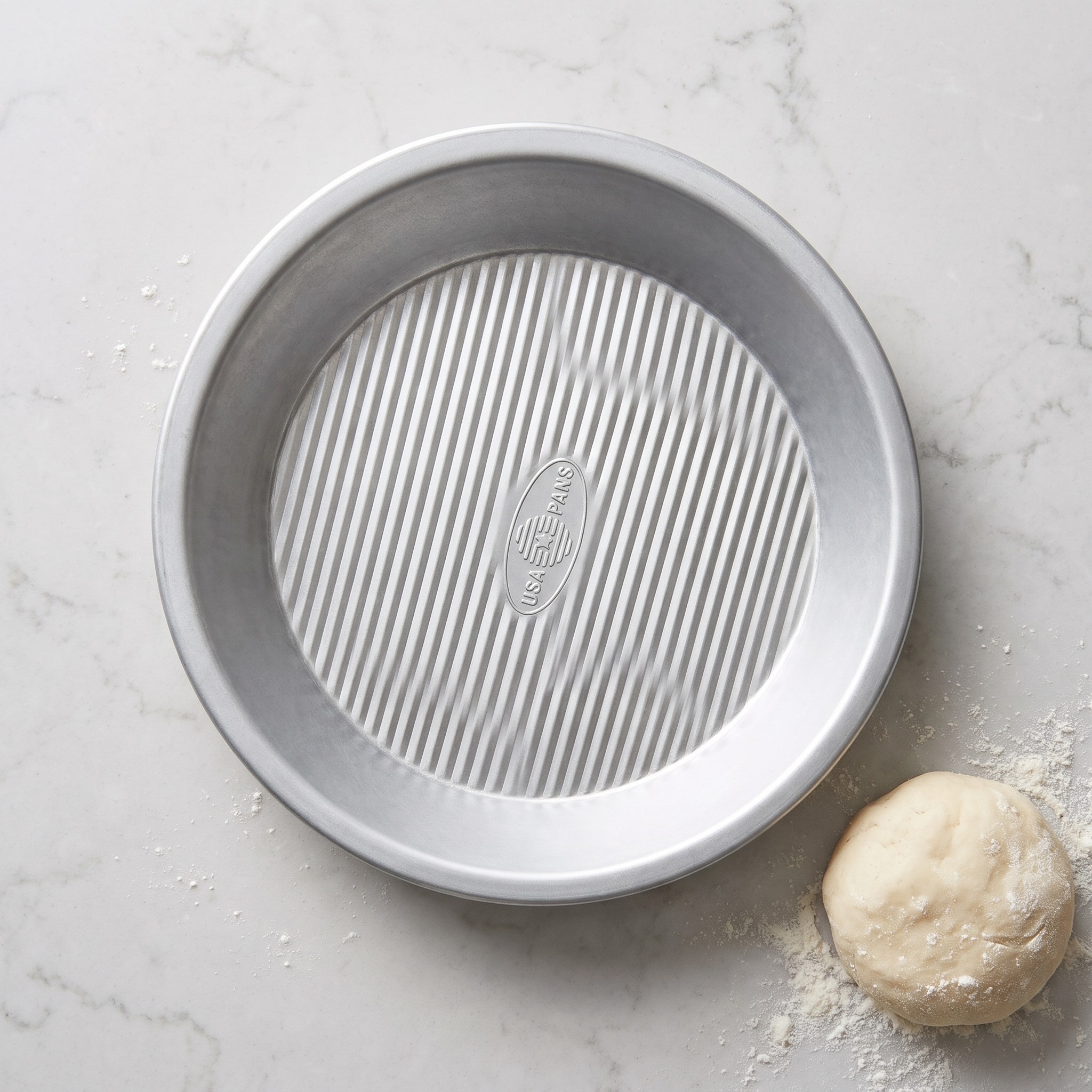9 in Pie Pan with Corrugated Nonstick Base, photo 3 of 5