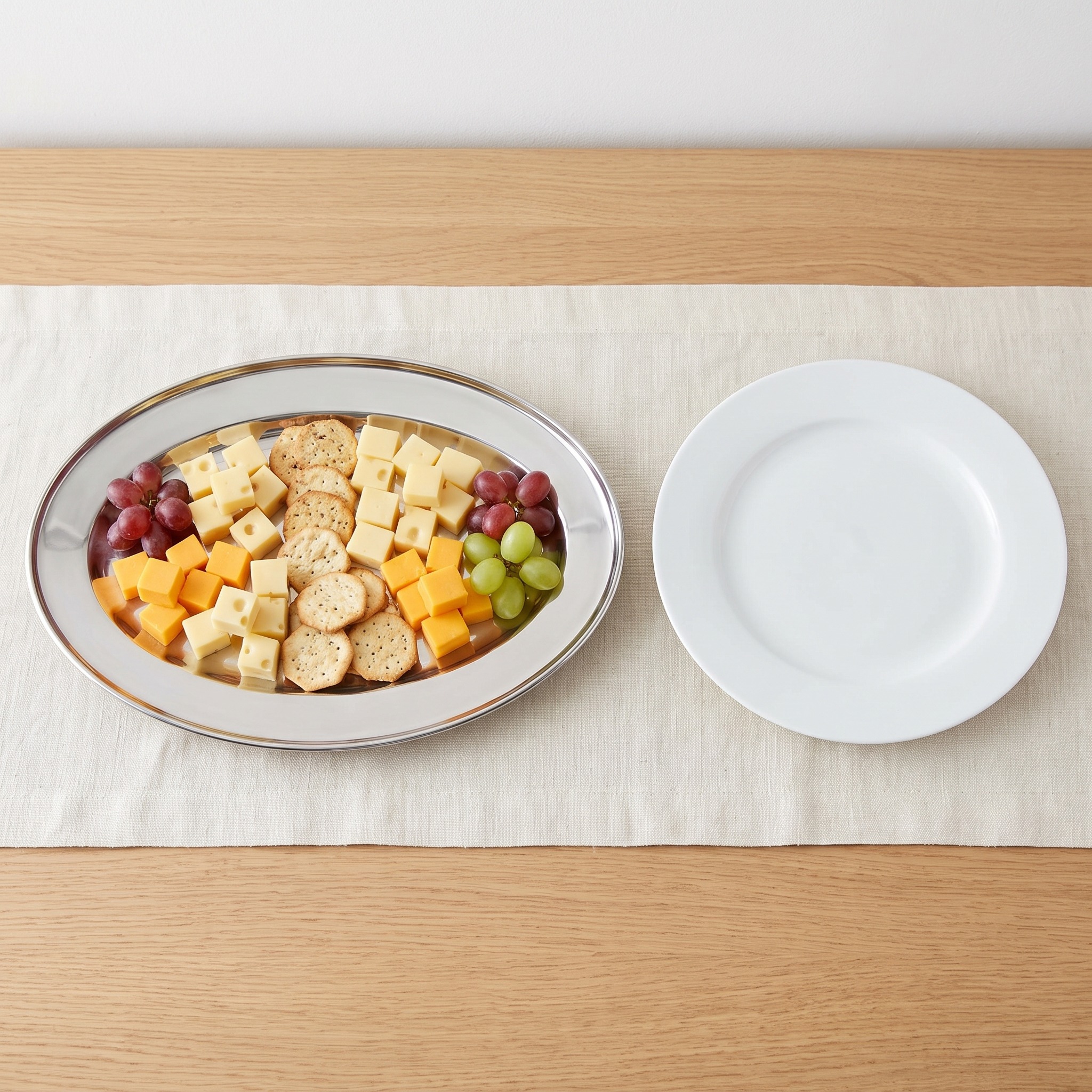 16 in Oval Serving Platter with Polished Rim, photo 2 of 5