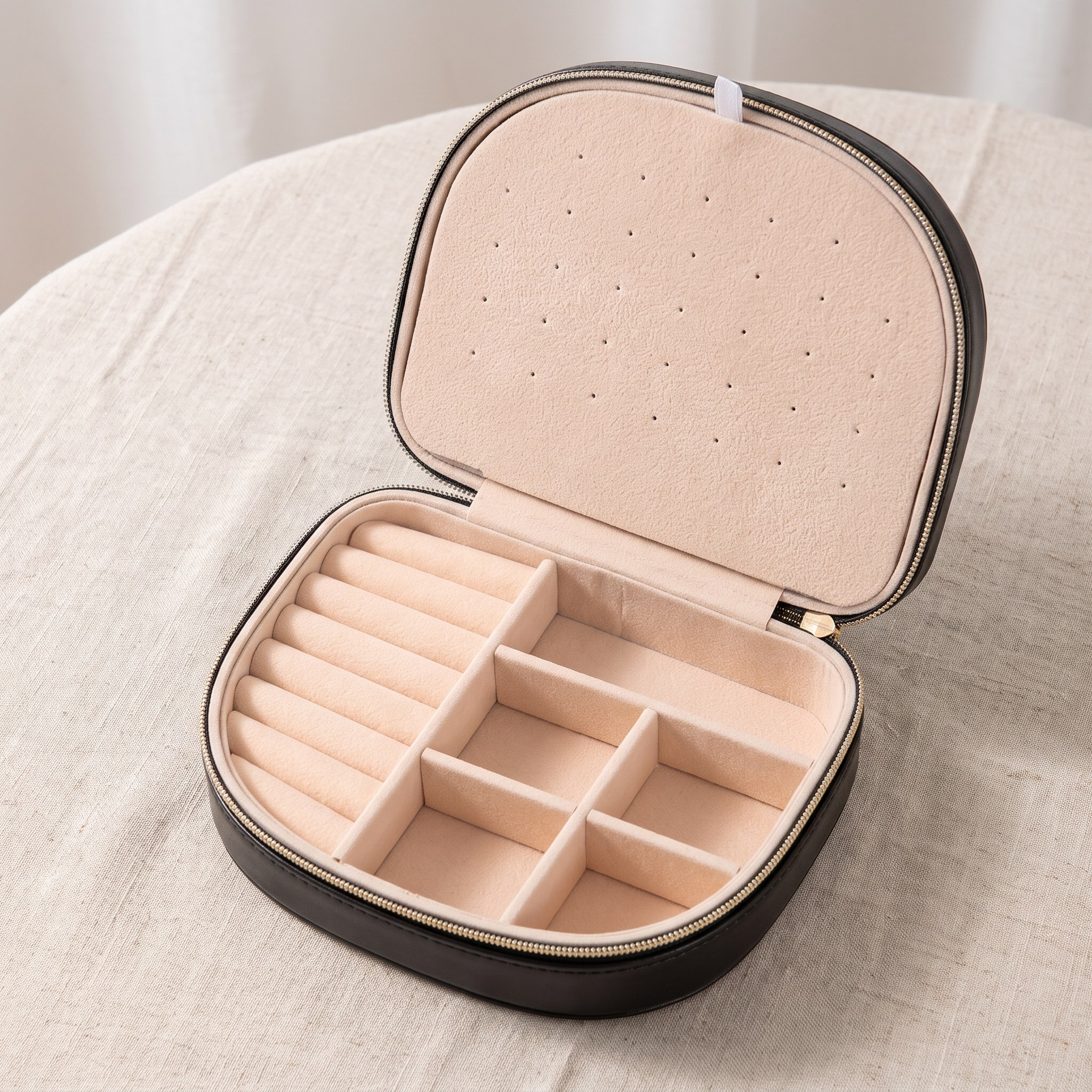 Travel Jewelry Box with Dividers, Faux Leather, photo 2 of 7