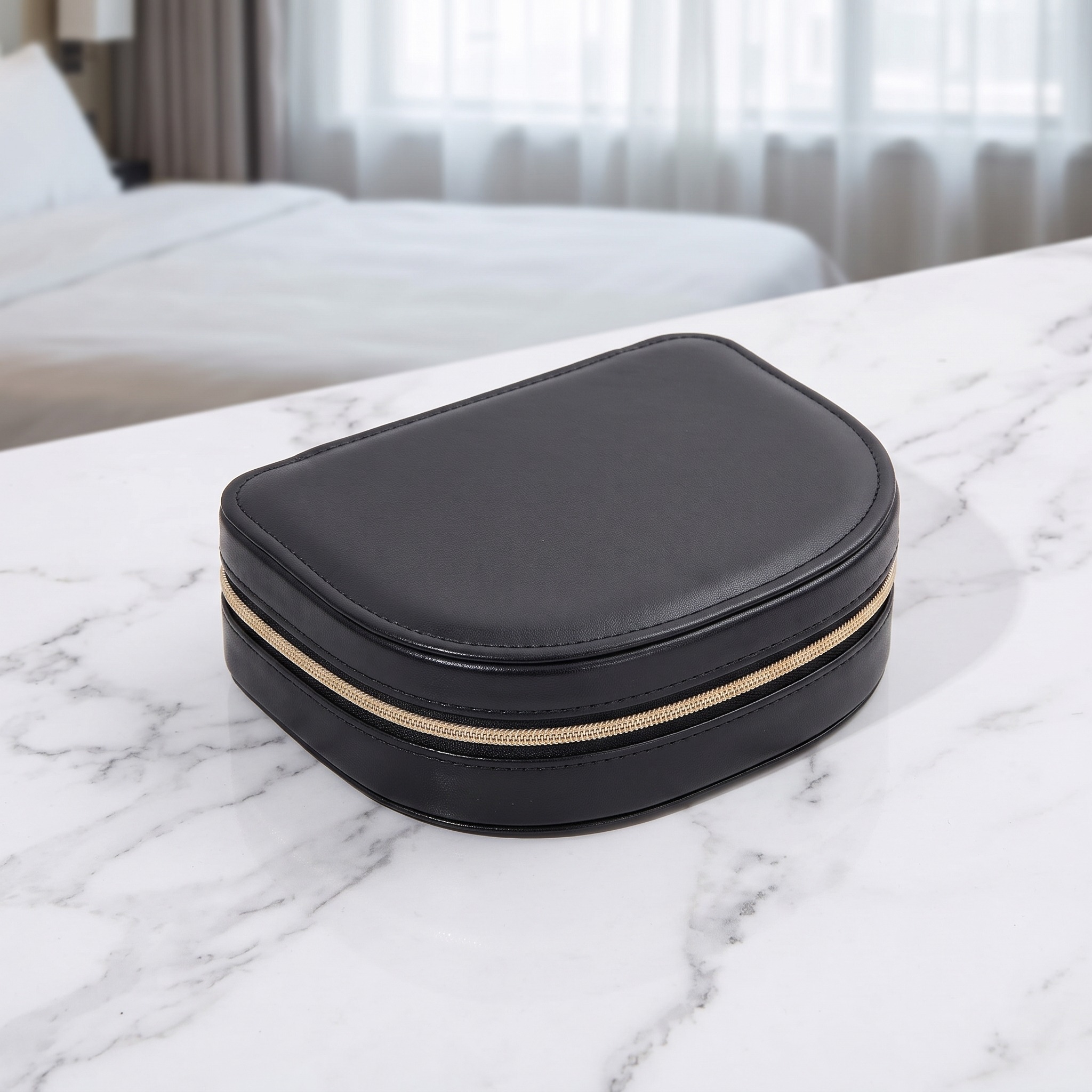 Travel Jewelry Box with Dividers, Faux Leather, photo 4 of 7